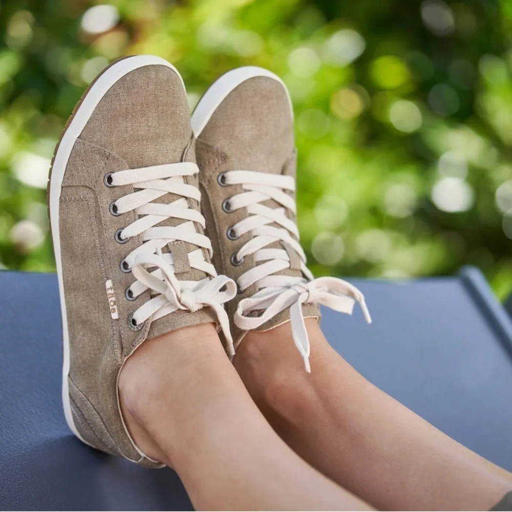 Taos Star casual sneakers khaki wash canvas